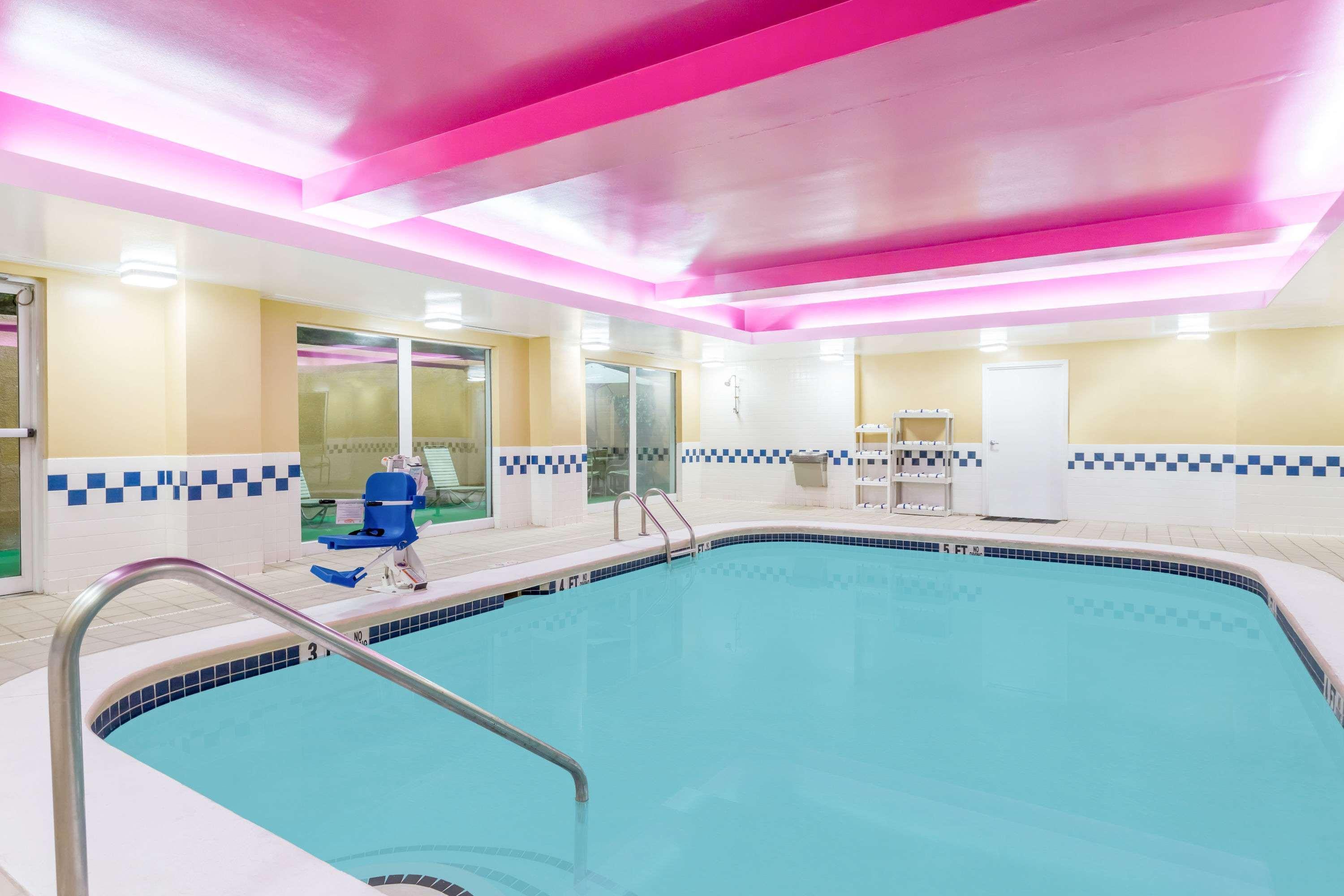 מלון Baymont By Wyndham Lithia Springs Atlanta מראה חיצוני תמונה