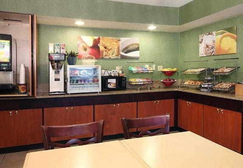 מלון Baymont By Wyndham Lithia Springs Atlanta מראה חיצוני תמונה